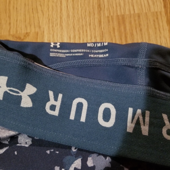 Under armour teal/pattern legging - Picture 3 of 3